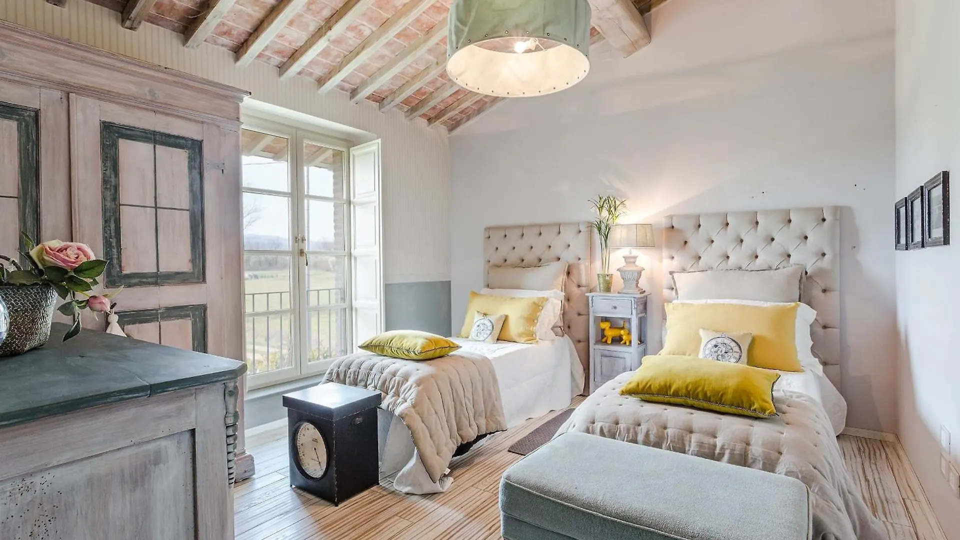 Villa Otto Luxury Tuscan Farmhouse With Pool Orentano Italy